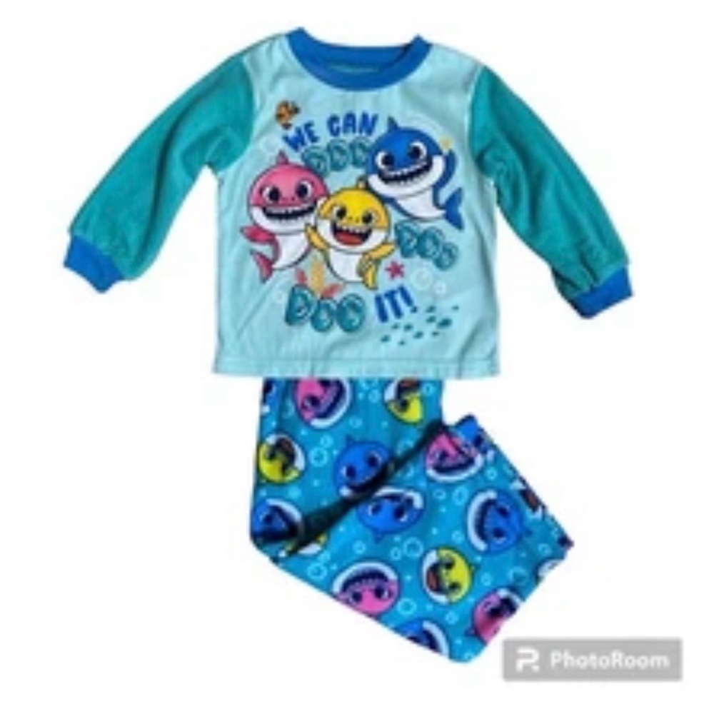 Baby Shark Boys 2 Pc Fleece Pajamas Set Blue Long Sleeve Shirt Pants PJs 2T
